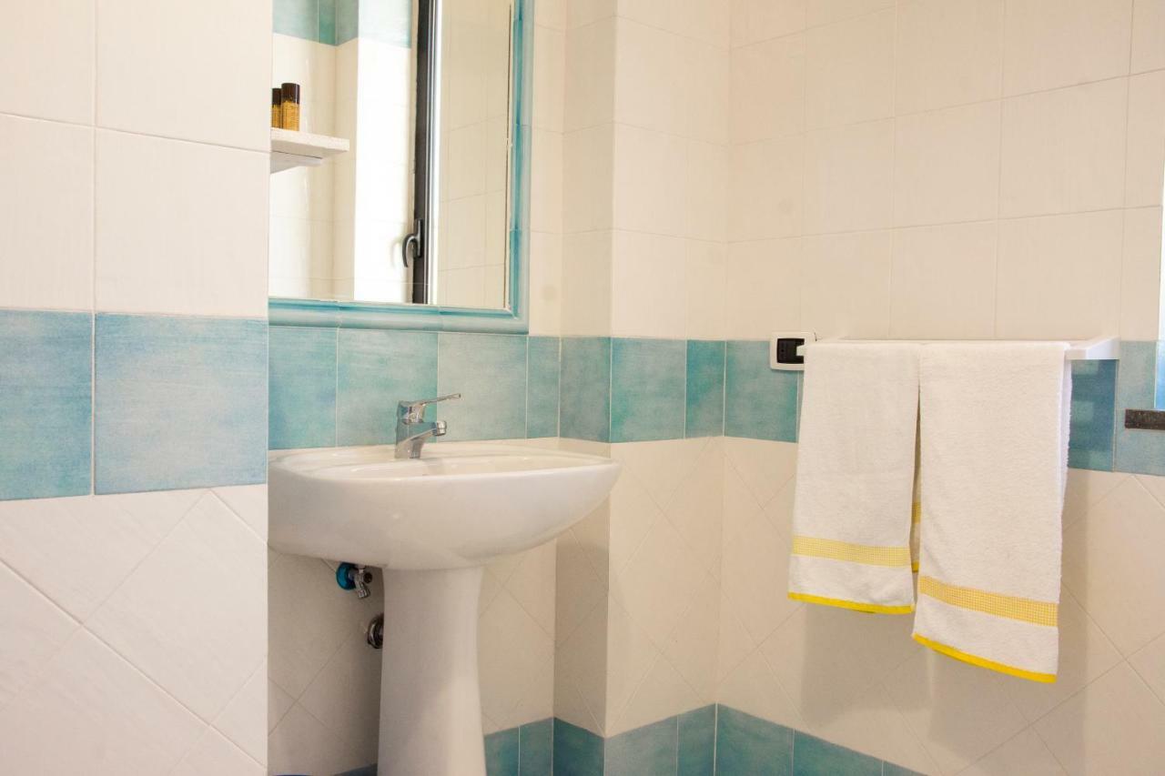 B&B Lofanello Pozzuoli Bagian luar foto
